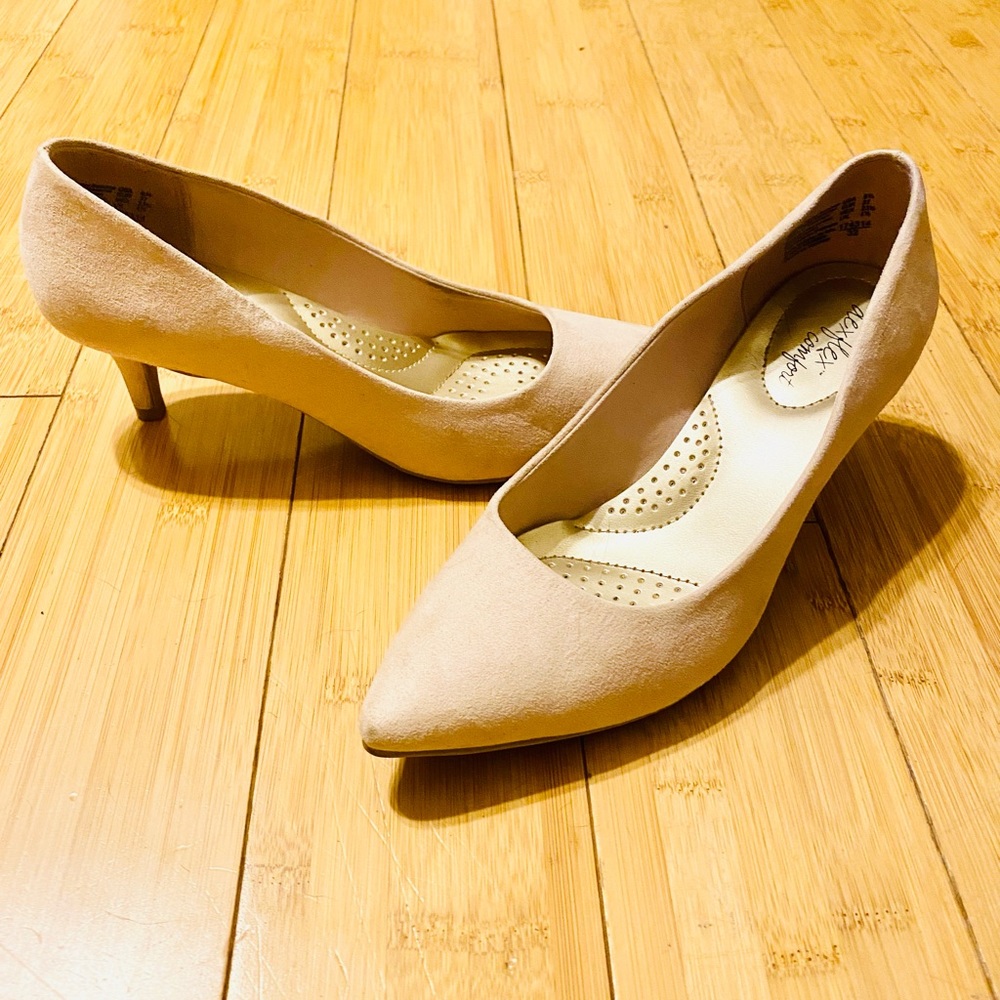 Light pink suede heels